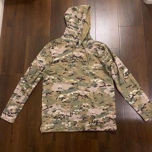 PacSun camo hoodie